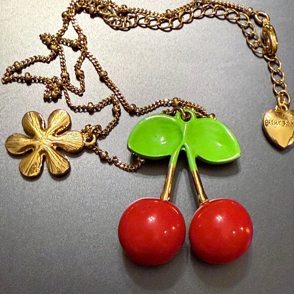 Betsey Johnson Vintage Red Cherries Black Daisy Necklace - Picture 5 of 10